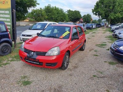 second-hand Renault Clio benzin clima berlina