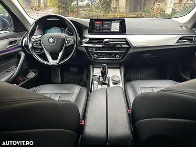 Culoarealbastru Utilizat 2018 BMW 520 M Sport Berlinǎ | 29.000 EUR (Scump)
