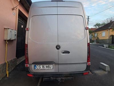 Second-hand Mercedes Sprinter 156 CP (114 kW) 2011 Argintiu Van