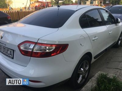 Second-hand Renault Fluence 80 kW (110 CP) 2011 Alb Berlinǎ