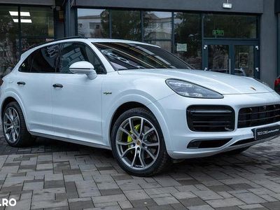 Second-hand Porsche Cayenne 462 CP (339 kW) 2021 Culoarealb SUV