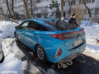 Second-hand Toyota Prius 122 CP (89 kW) 2018 Culoarealbastru Hatchback