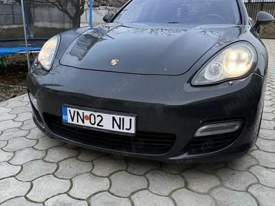 Second-hand Porsche Panamera Turbo 48 CP (35 kW) 2010 Berlinǎ