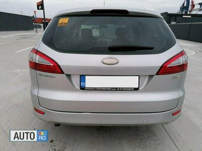 Argintiu Second-hand 2009 Ford Mondeo Break | 3.750 EUR (Scump)