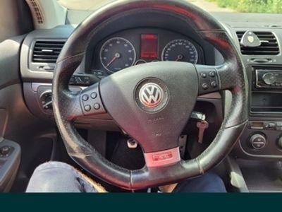 second-hand VW Golf V 