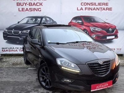 Culoarealte culori Utilizat 2013 Lancia Delta Hatchback | 5.450 EUR