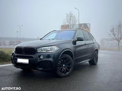 Culoarealbastru Utilizat 2017 BMW X5 Sport Line SUV | 19.900 EUR (Super Preț)