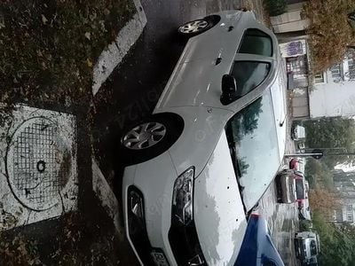 Alb Utilizat 2017 Dacia Logan Berlinǎ | 31.000 EUR