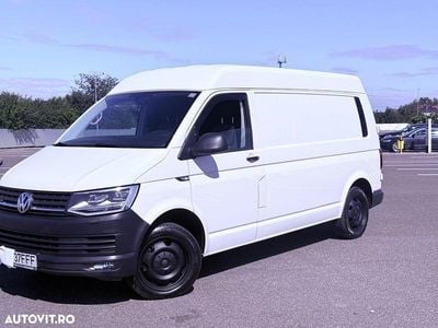 Culoarealb Utilizat 2017 VW Transporter Comfortline Van | 12.990 EUR