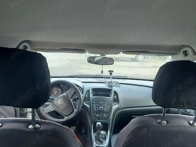 Second-hand Opel Astra 101 CP (74 kW) 2012 Break