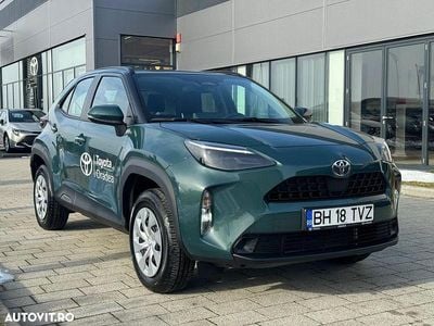 Culoareverde Utilizat 2025 Toyota Yaris Cross Active SUV | 23.000 EUR