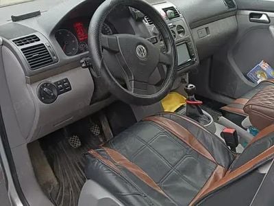 Second-hand VW Touran 103 CP (75 kW) 2008 Gri Monovolum