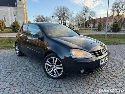 Second-hand VW Golf V 140 CP (102 kW) 2005 Negru Hatchback