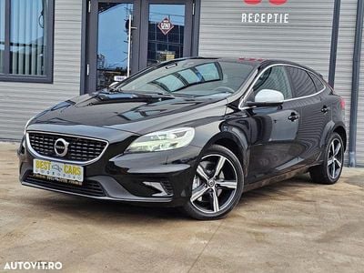 Second-hand Volvo V40 R-Design 122 CP (89 kW) 2019 Culoarenegru Hatchback