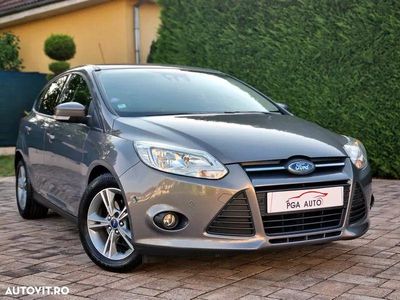 Second-hand Ford Focus Titanium 100 CP (73 kW) 2014 Gri Hatchback