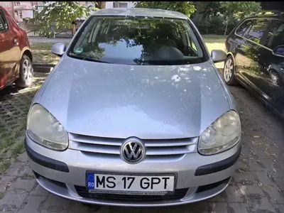 VW Golf V