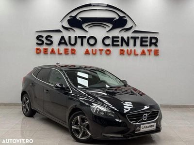 Second-hand Volvo V40 Momentum 115 CP (84 kW) 2013 Culoarenegru Break
