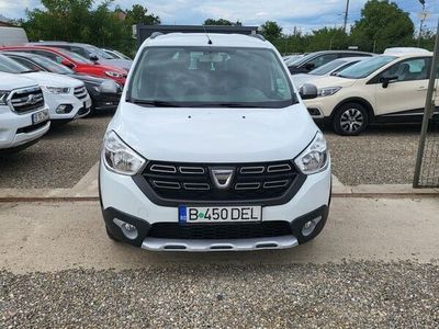 second-hand Dacia Lodgy 2018 · 209 000 km · 1 598 cm3 · Benzina