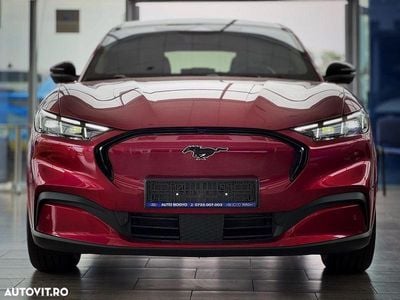 Culoarerosu Nouă 2025 Ford Mustang Mach-E Premium SUV | 49.600 EUR