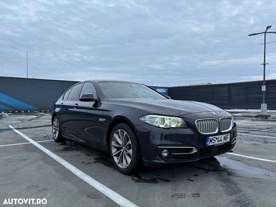 Second-hand BMW 525 Comfort Edition 218 CP (160 kW) 2014 Culoaregri Berlinǎ
