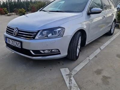 Second-hand VW Passat Highline 140 CP (102 kW) 2012 Argintiu Break