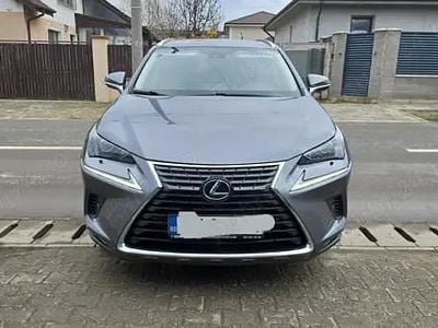 Second-hand Lexus NX300h 197 CP (144 kW) 2019 Gri SUV