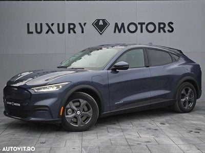 Culoarealbastru Utilizat 2021 Ford Mustang Mach-E Premium SUV | 24.490 EUR