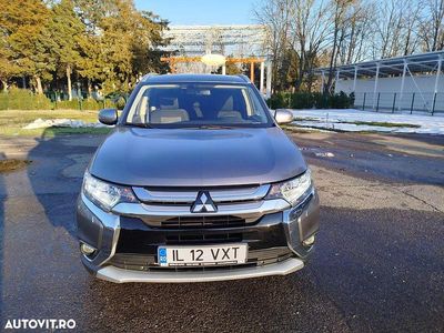 Second-hand Mitsubishi Outlander Intense 150 CP (110 kW) 2017 Culoaregri SUV