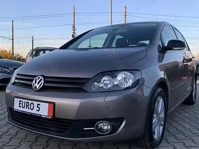 Maro Utilizat 2013 VW Golf VI Edition Hatchback | 6.999 EUR (Puțin scump)