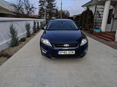 Second-hand Ford Mondeo 140 CP (102 kW) 2013 Albastru Berlinǎ