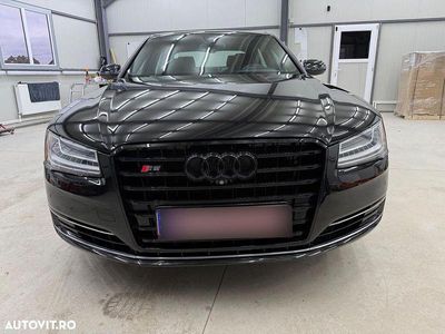 Audi A8L