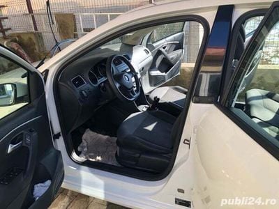 Second-hand VW Polo 75 CP (55 kW) 2017 Alb Hatchback