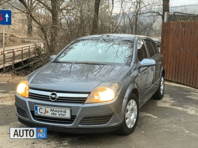 Second-hand Opel Astra 90 CP (66 kW) 2006 Gri Hatchback