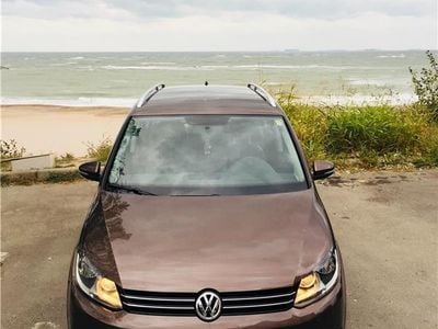 Second-hand VW Touran 105 CP (77 kW) 2013 Maro Monovolum