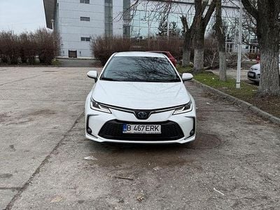 Second-hand Toyota Corolla 140 CP (102 kW) 2025 Culoarealb Berlinǎ