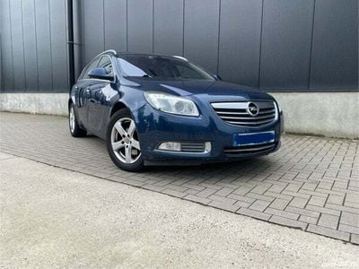 Second-hand Opel Insignia OPC 160 CP (117 kW) 2010 Albastru Break