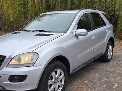 Mercedes ML320