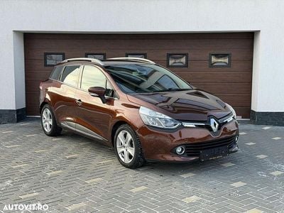 Second-hand Renault Clio GrandTour Dynamique 90 CP (66 kW) 2014 Culoaremaro Break