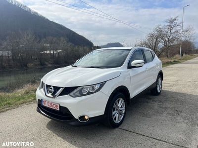 second-hand Nissan Qashqai 1.5 dCi TEKNA