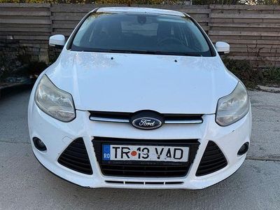 Second-hand Ford Focus SYNC Edition 115 CP (84 kW) 2014 Culoarealb Hatchback