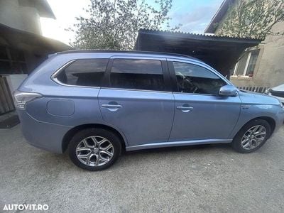 Mitsubishi Outlander P-HEV