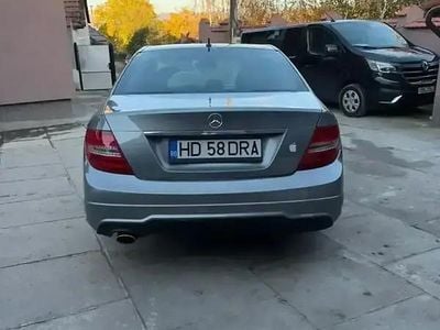 Mercedes C200