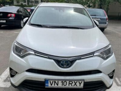 second-hand Toyota RAV4 2018 HYBRID