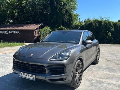 Gri Second-hand 2019 Porsche Cayenne S Platinum Edition SUV | 59.000 EUR (Scump)