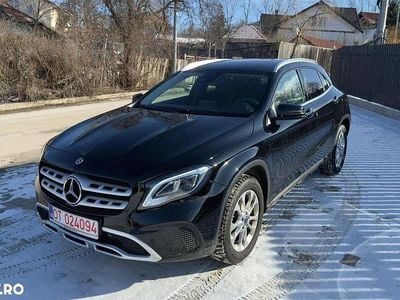 Second-hand Mercedes GLA180 StreetStyle 122 CP (89 kW) 2020 Culoarenegru SUV
