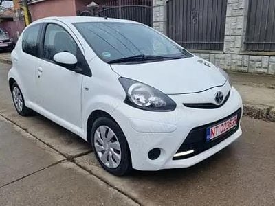 Utilizat 2012 Toyota Aygo Hatchback | 2.750 EUR