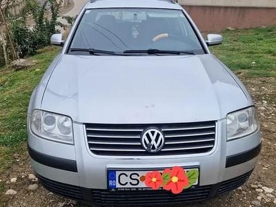 Gri Utilizat 2003 VW Passat Break | 1.700 EUR (Preț OK)