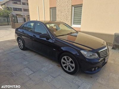 Mercedes C200