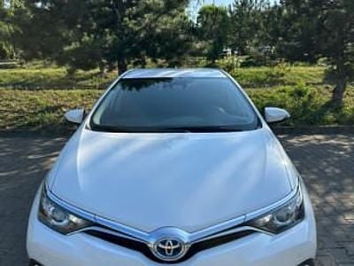Toyota Auris Hybrid