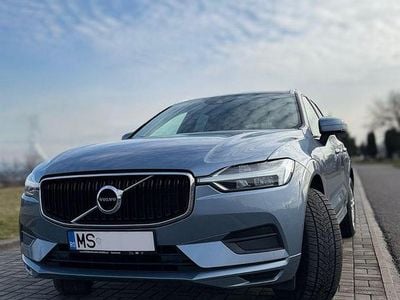 Second-hand Volvo XC60 Momentum 190 CP (139 kW) 2018 Culoarealbastru SUV